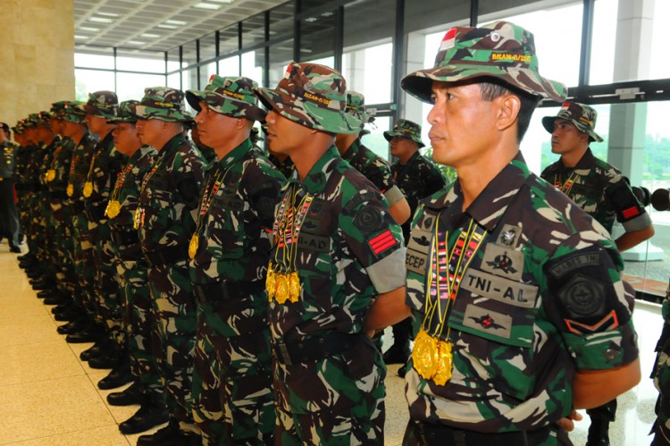 TNI Juara Umum Lomba Tembak BISAM di Brunei 1