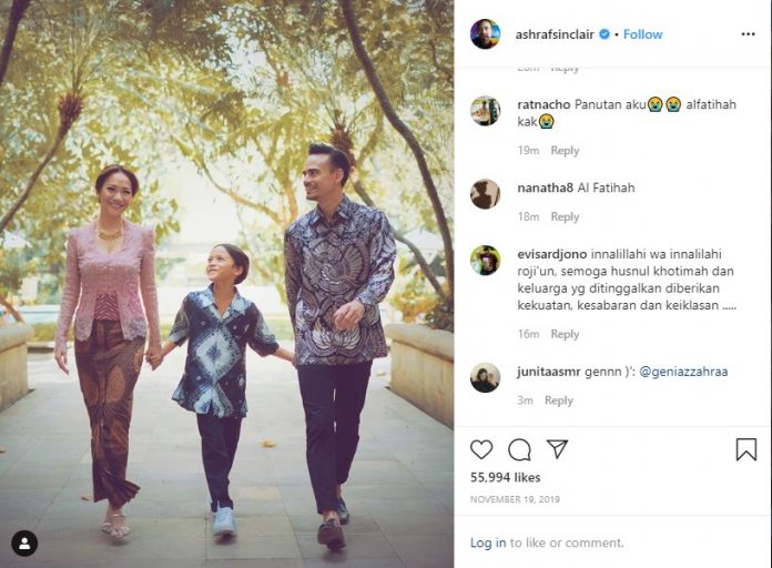 Postingan Instagram Ashraf Sinclair Bersama Keluarga